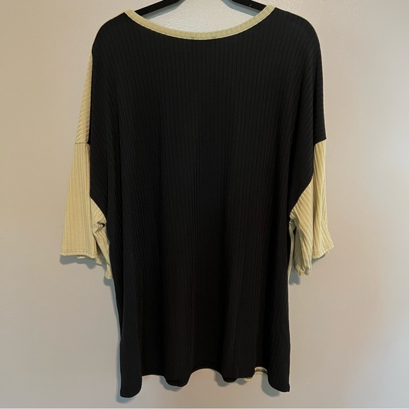 Colour Block Shirt - Picture 2 of 6